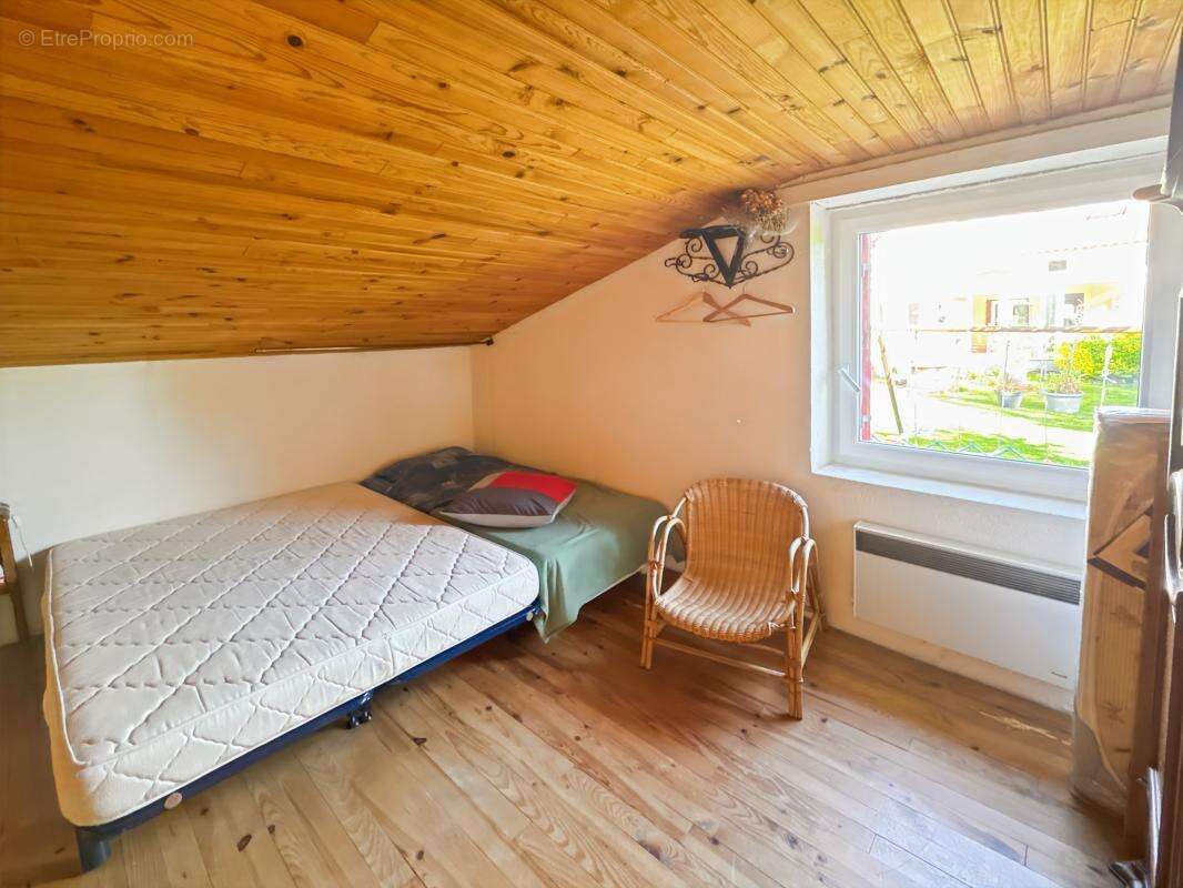 Maison à SAINT-ASTIER