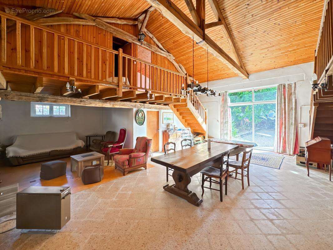 Maison à SAINT-ASTIER