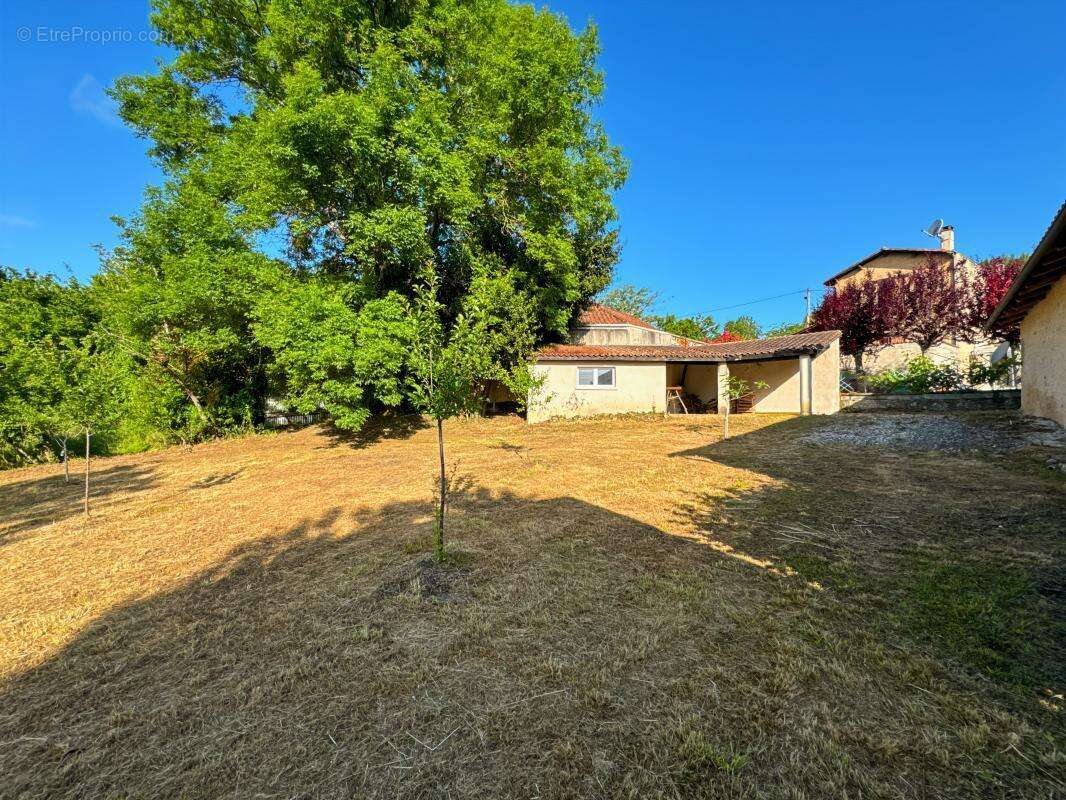 Maison à SAINT-ASTIER