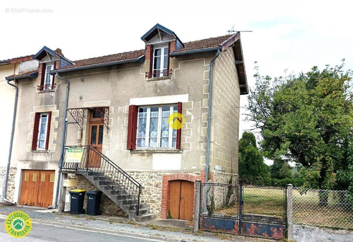 Maison à MOURIOUX-VIEILLEVILLE