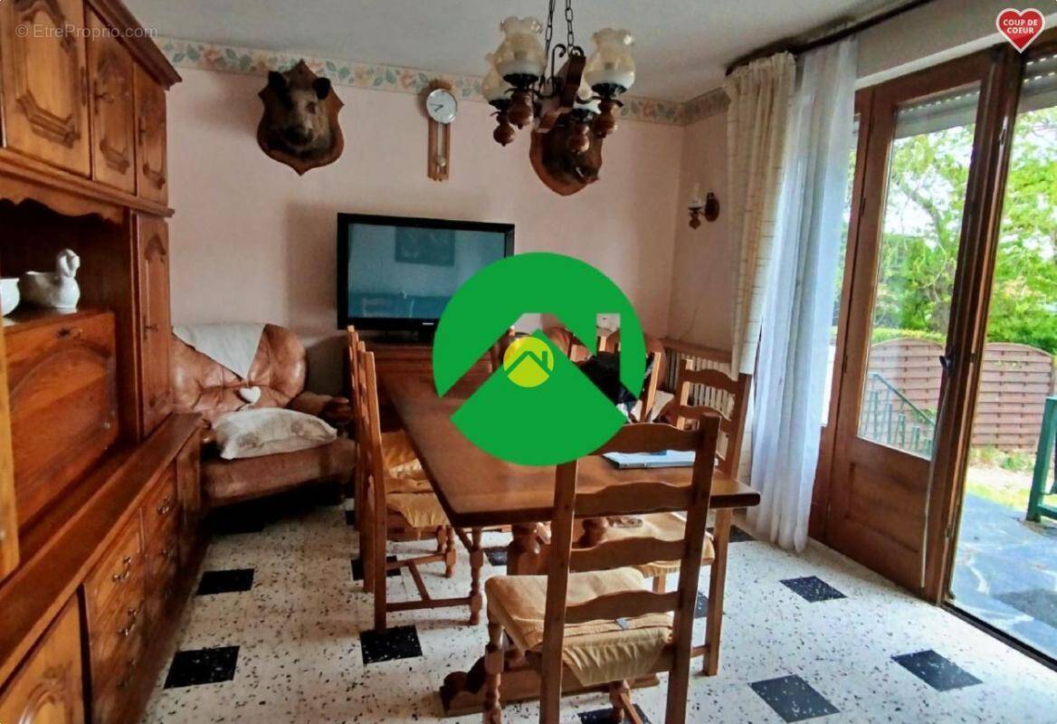 Maison à CAMPIGNEULLES-LES-GRANDES