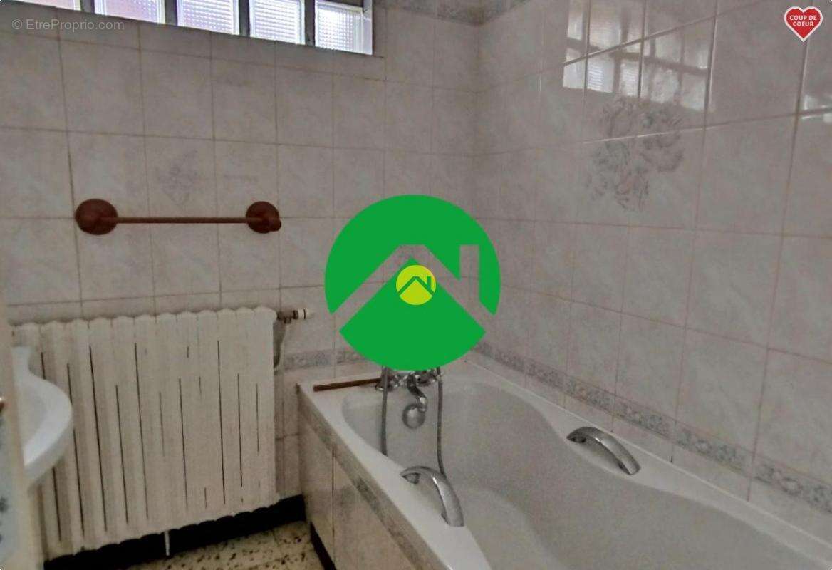 Maison à CAMPIGNEULLES-LES-GRANDES