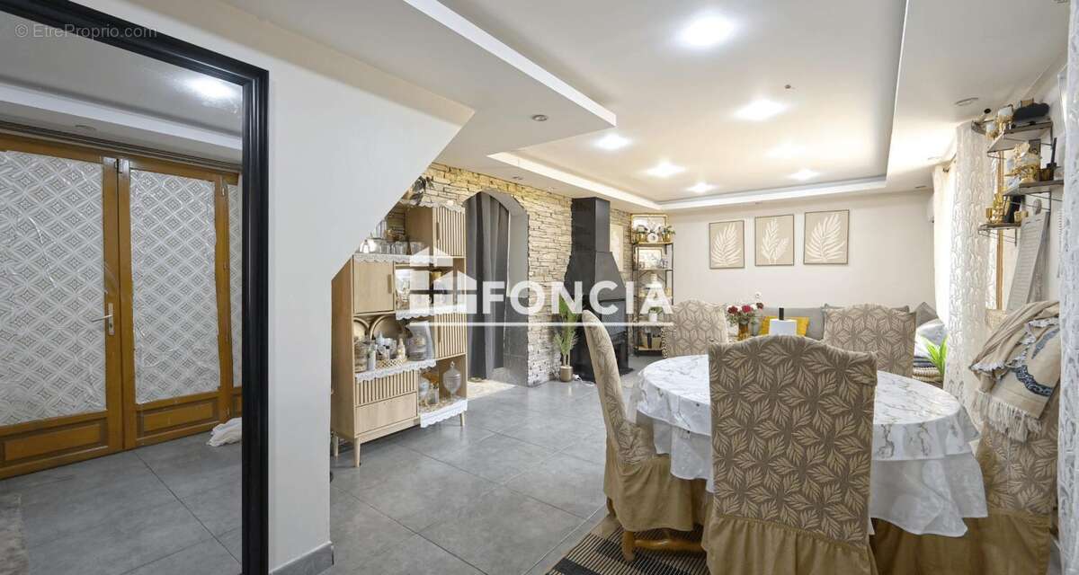 Maison à MONTMELIAN