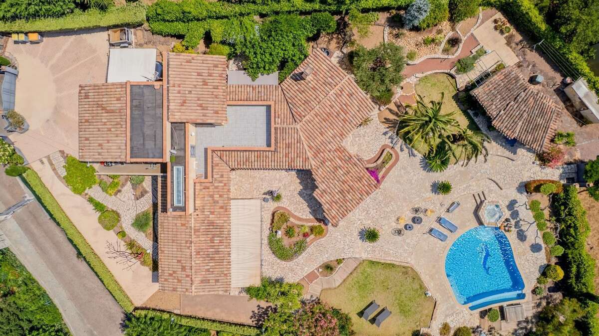 Maison à SAINT-RAPHAEL