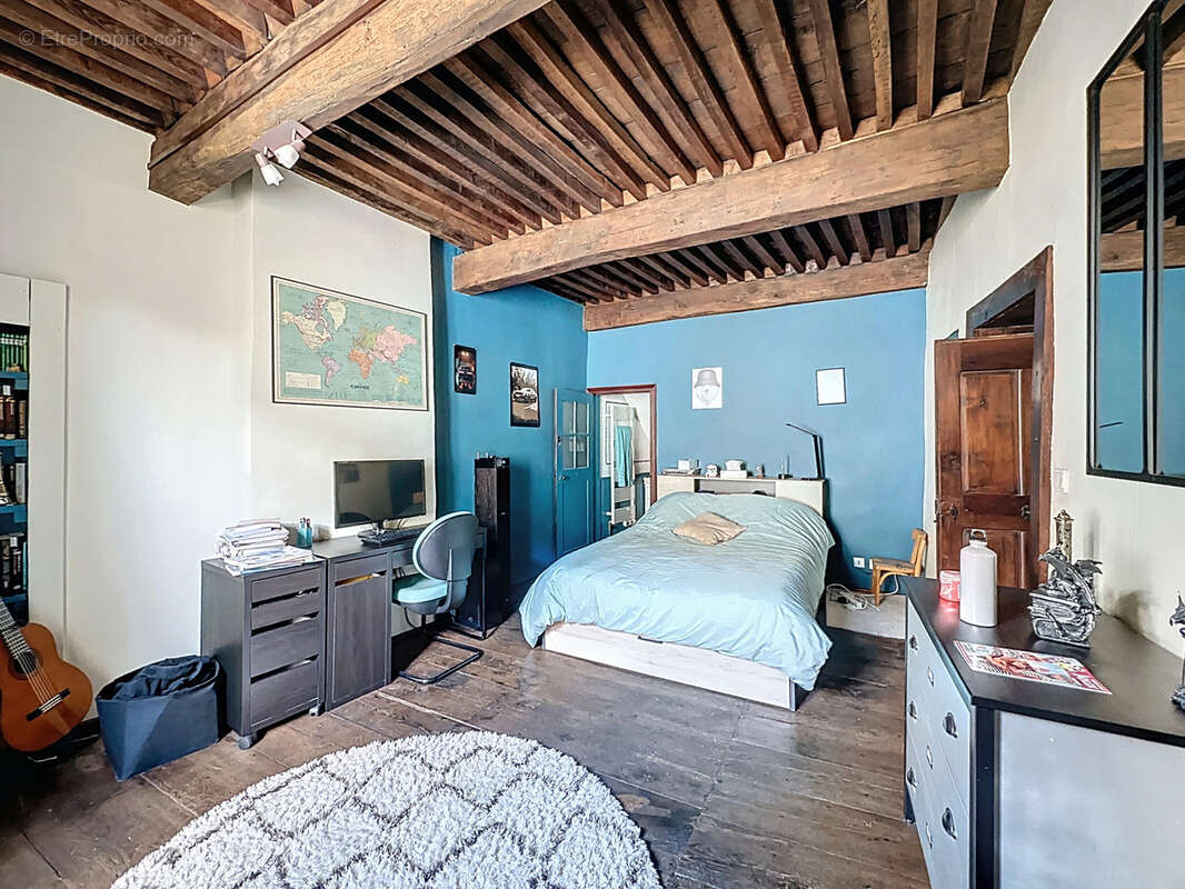 Maison à SAINT-GEOIRE-EN-VALDAINE