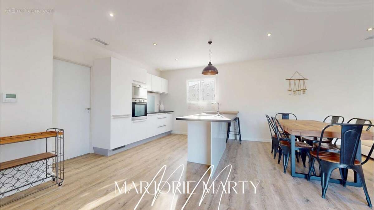 Maison à LEZIGNAN-CORBIERES