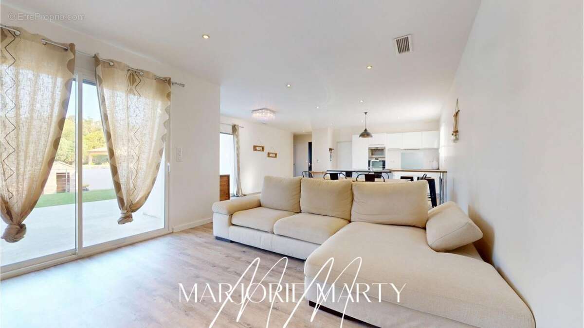 Maison à LEZIGNAN-CORBIERES