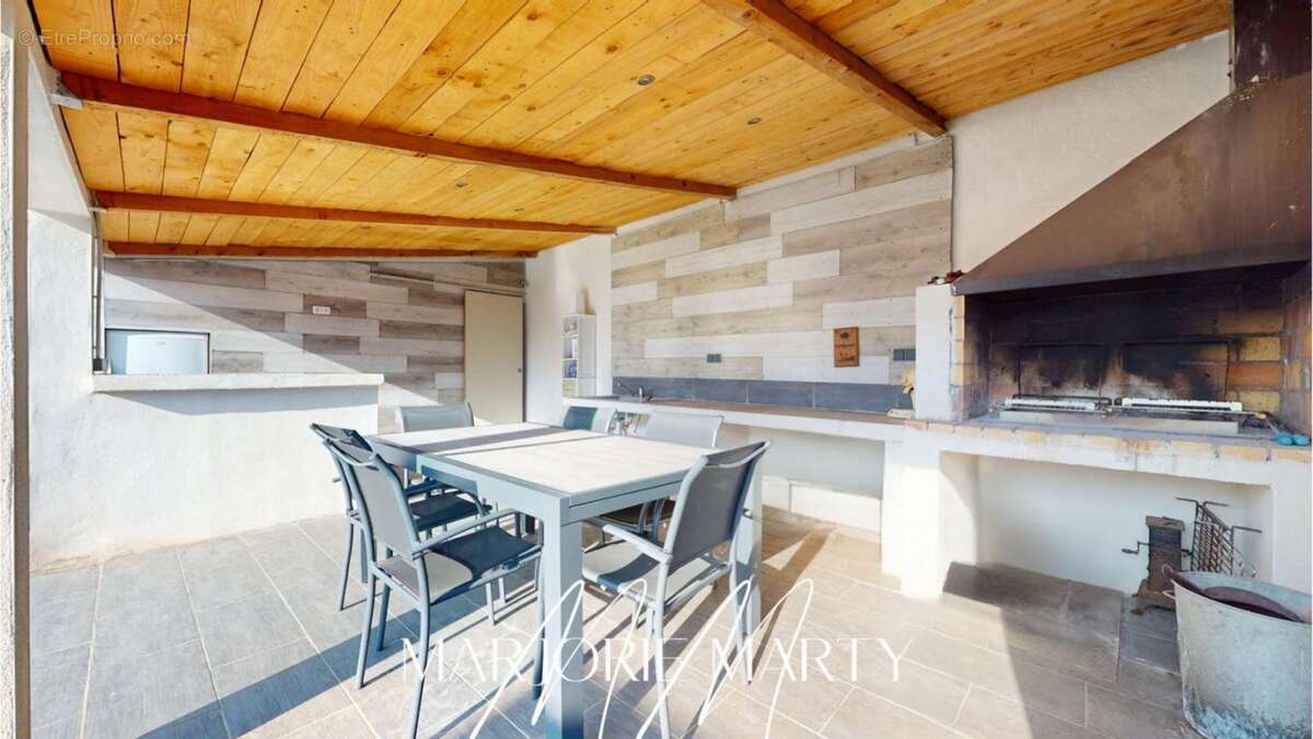 Maison à LEZIGNAN-CORBIERES