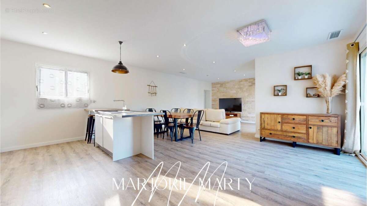 Maison à LEZIGNAN-CORBIERES