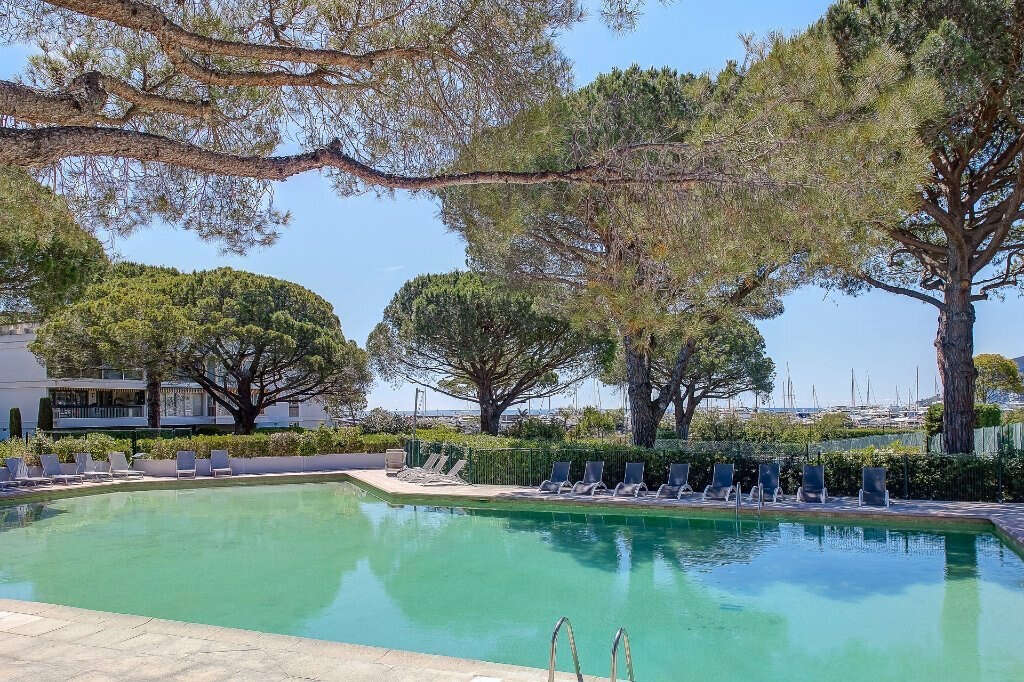 Appartement à MANDELIEU-LA-NAPOULE