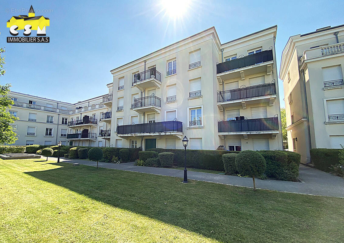 Appartement à SERRIS