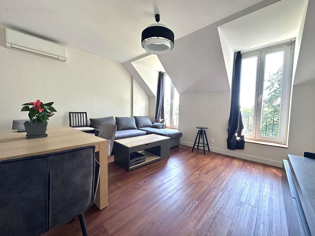 Appartement à FAY-LES-NEMOURS