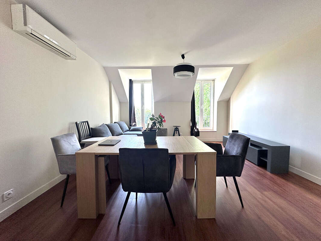 Appartement à FAY-LES-NEMOURS