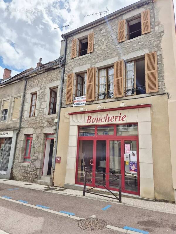 Appartement à LORMES