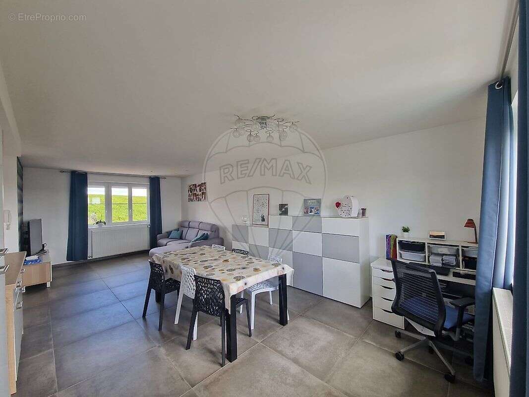 Maison à SAINT-ETIENNE-DES-OULLIERES