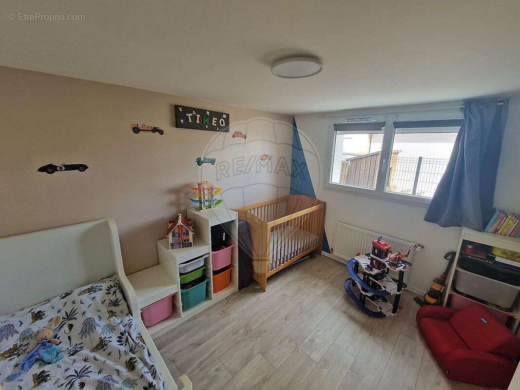 Maison à SAINT-ETIENNE-DES-OULLIERES