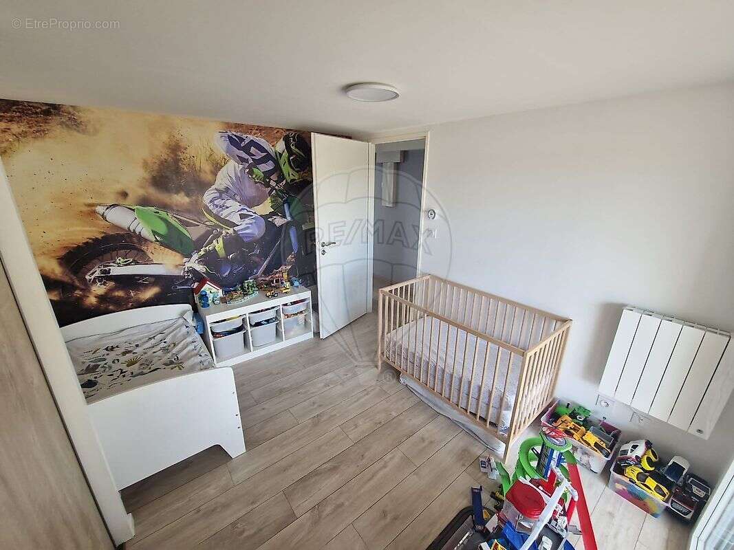 Maison à SAINT-ETIENNE-DES-OULLIERES