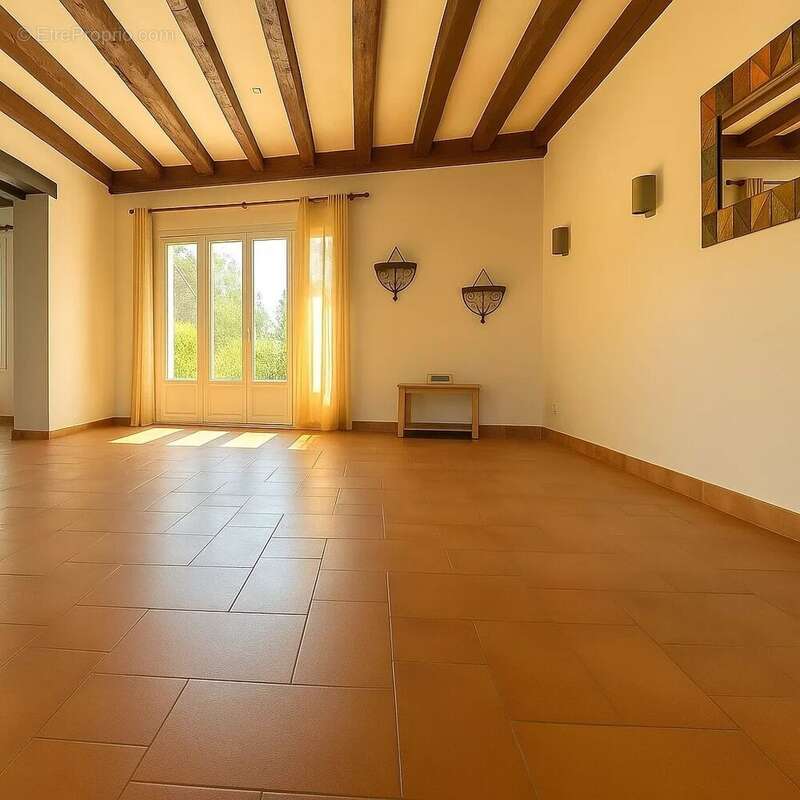 Maison à CHAUMES-EN-BRIE