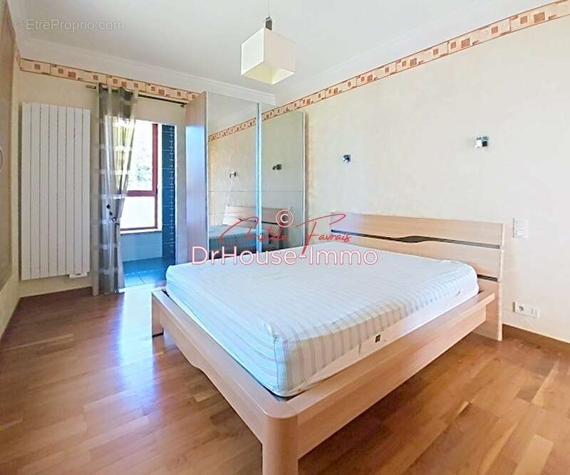 Maison à LOUVIGNE-DU-DESERT