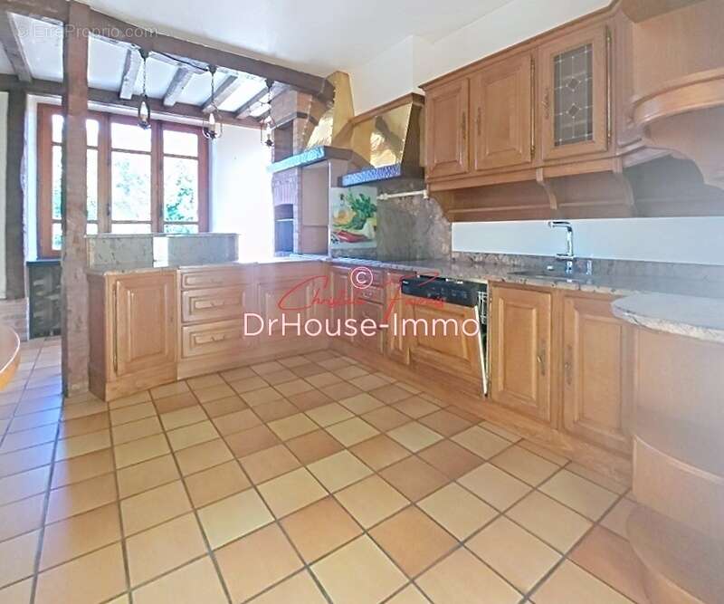 Maison à LOUVIGNE-DU-DESERT