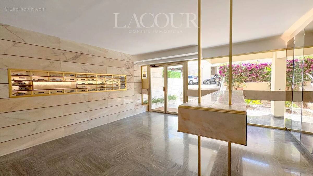 Appartement à CANNES