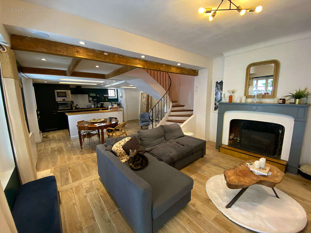 Autre à L&#039;ISLE-SUR-LA-SORGUE