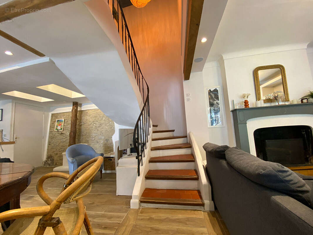 Autre à L&#039;ISLE-SUR-LA-SORGUE