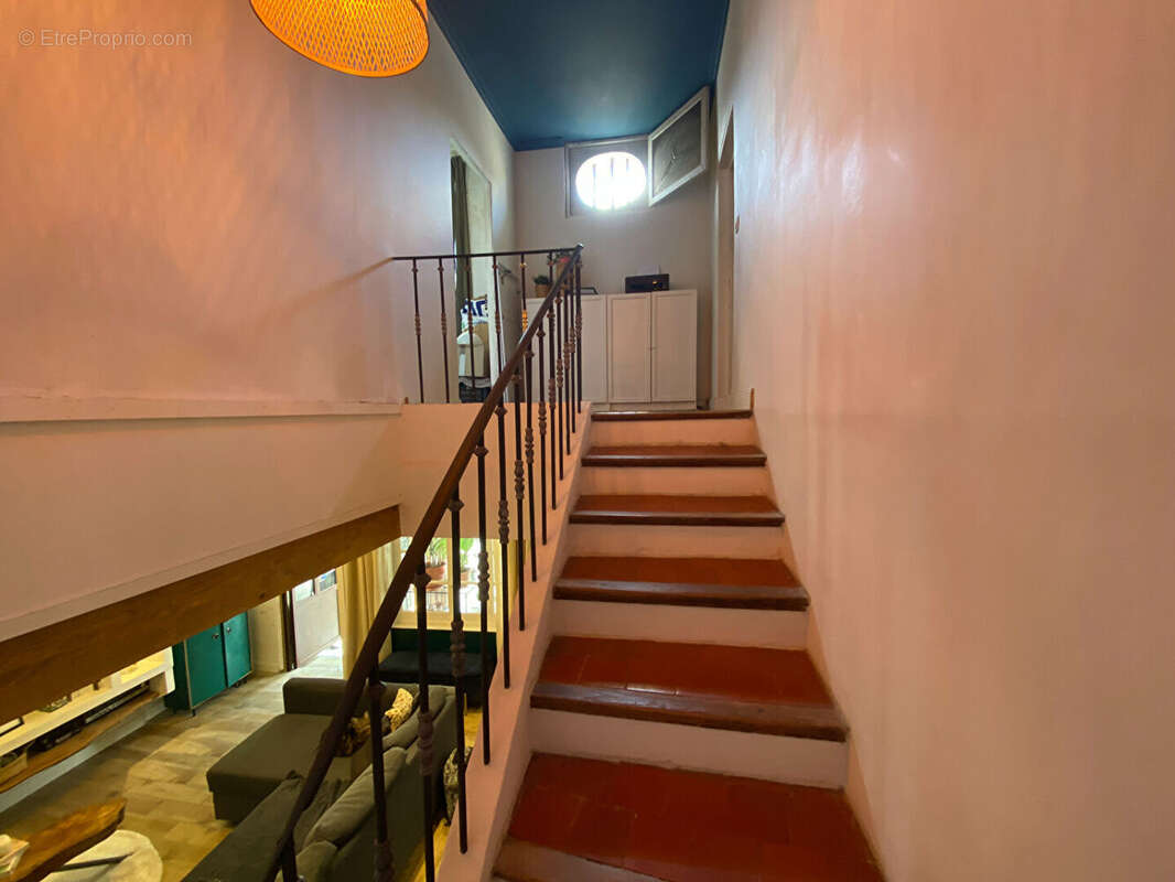 Autre à L&#039;ISLE-SUR-LA-SORGUE