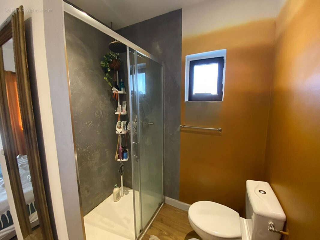 Autre à L&#039;ISLE-SUR-LA-SORGUE