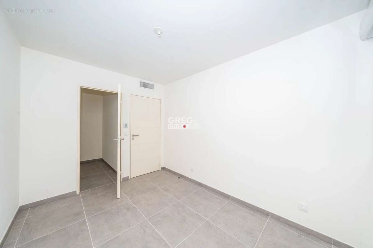 Appartement à VILLENEUVE-LOUBET