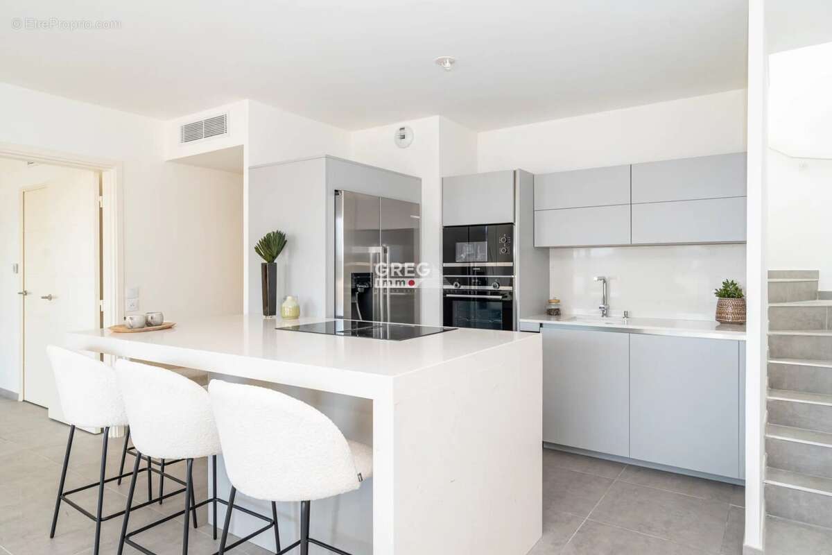 Appartement à VILLENEUVE-LOUBET