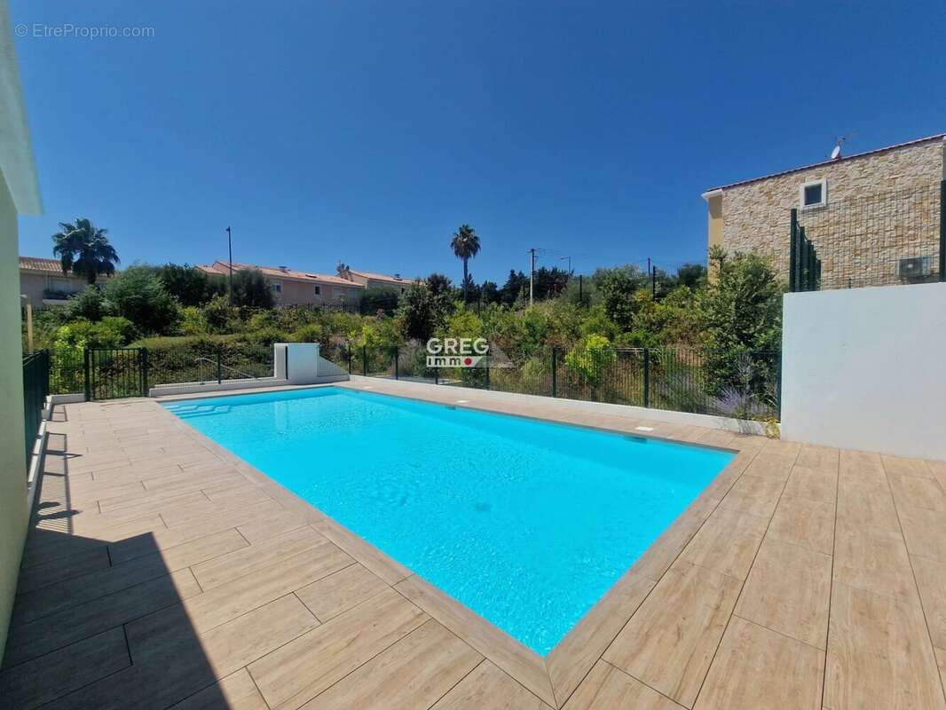 Appartement à VILLENEUVE-LOUBET