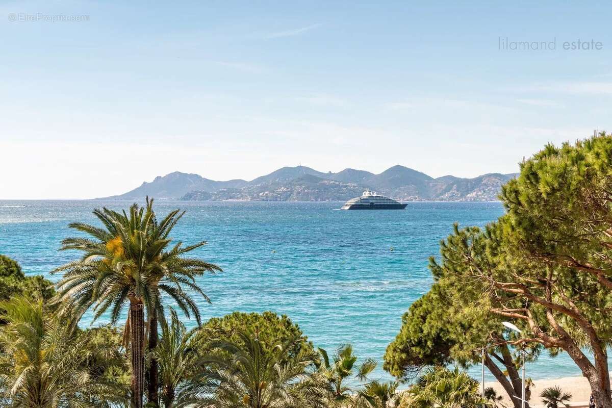 Appartement à CANNES