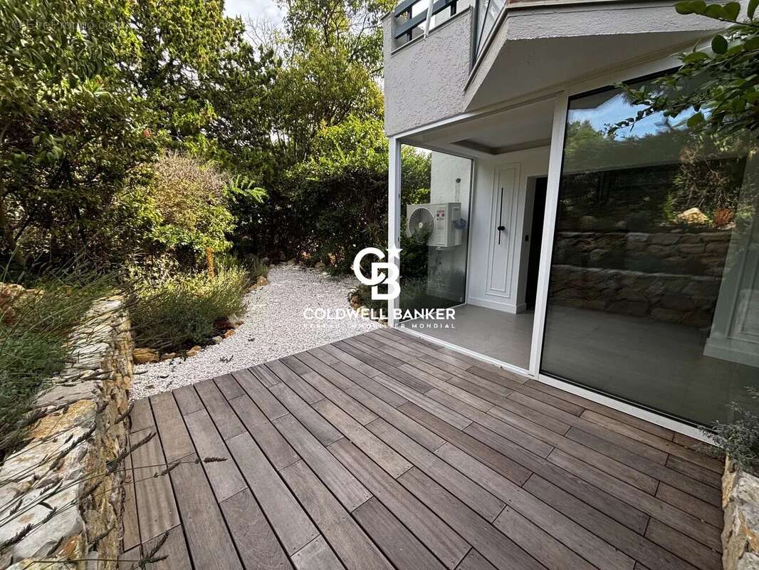 Appartement à SAINT-RAPHAEL