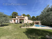 Maison à LA MOTTE-D&#039;AIGUES