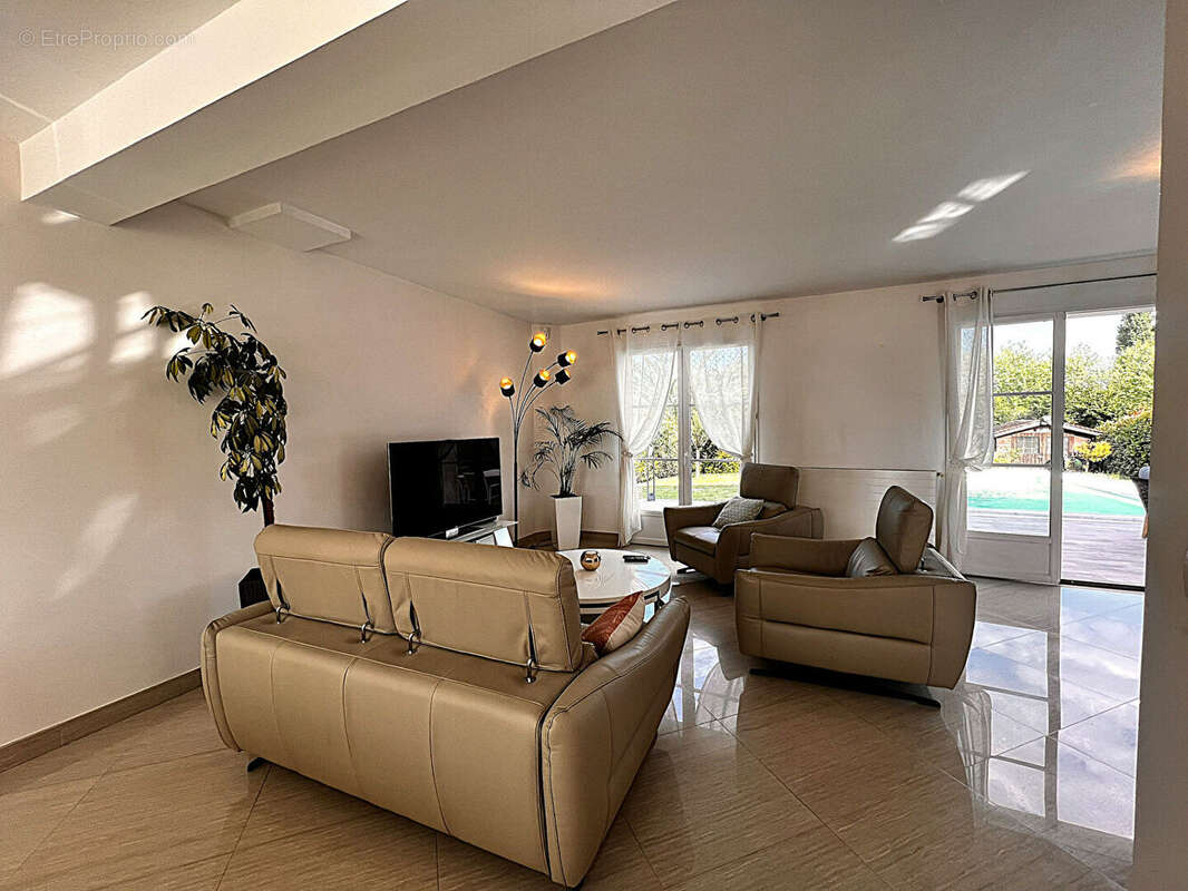 Maison à ORRY-LA-VILLE