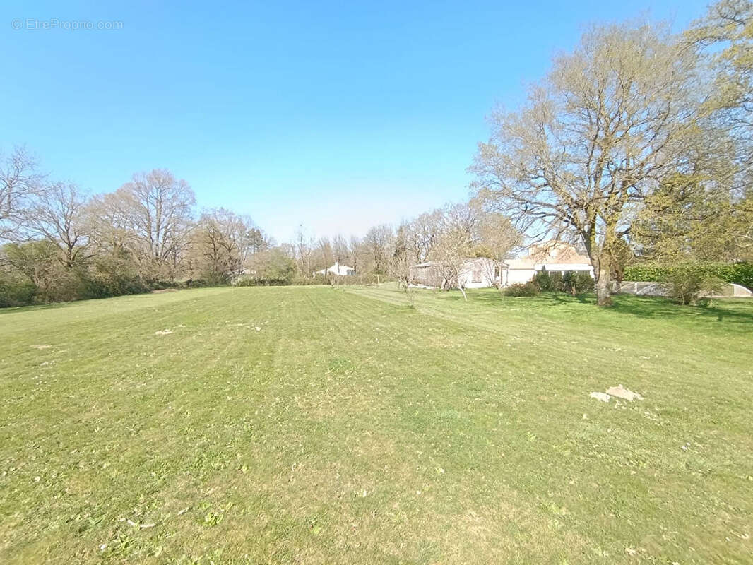 Maison à SAINTE-FLAIVE-DES-LOUPS