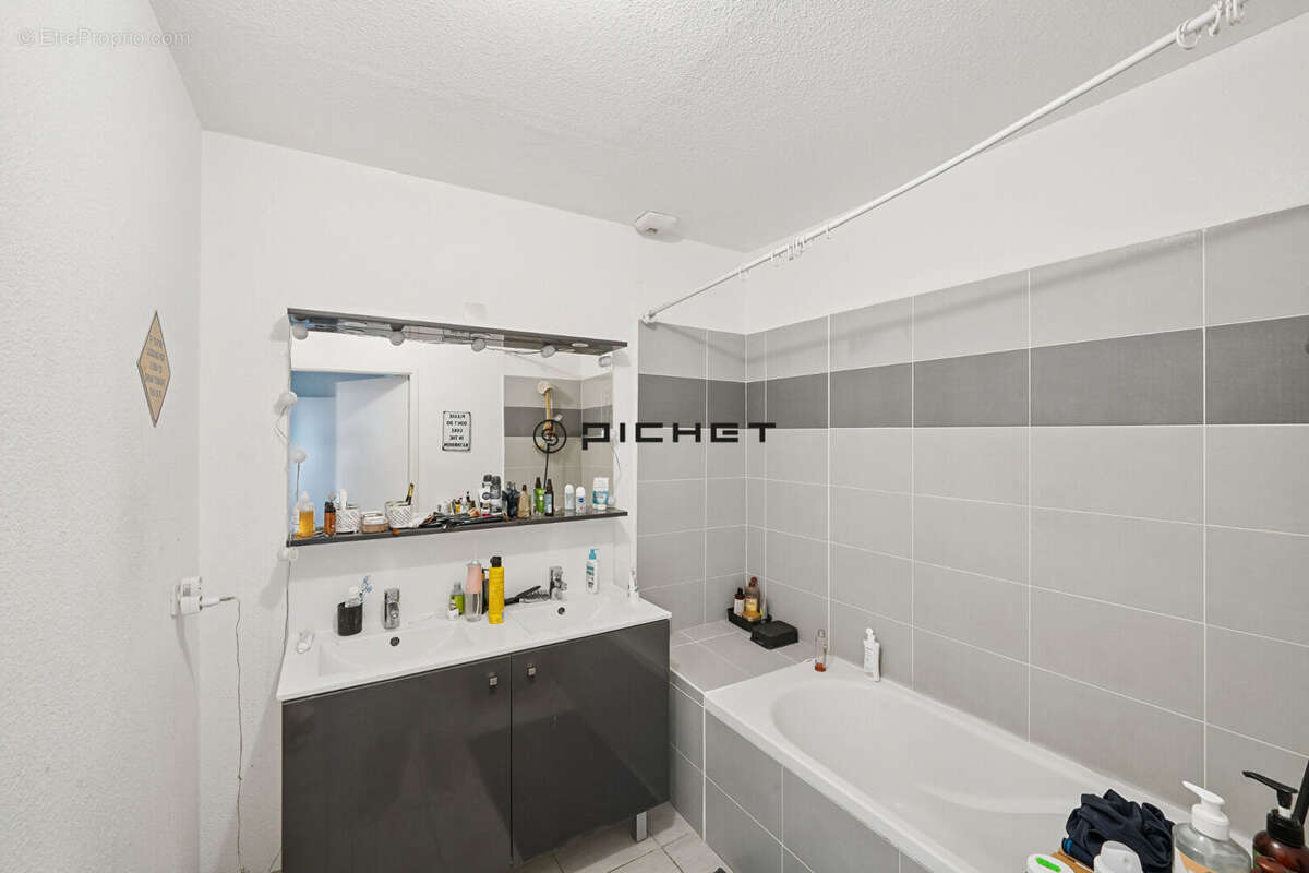 Appartement à CENON