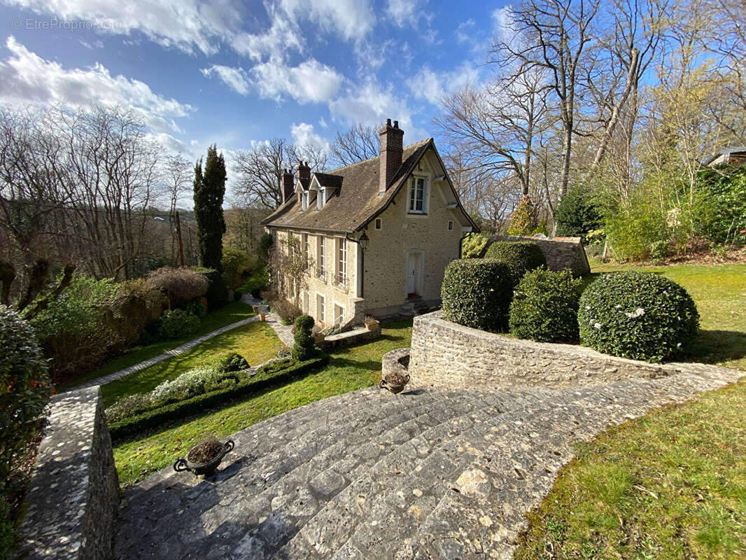Maison à MONTFORT-L'AMAURY
