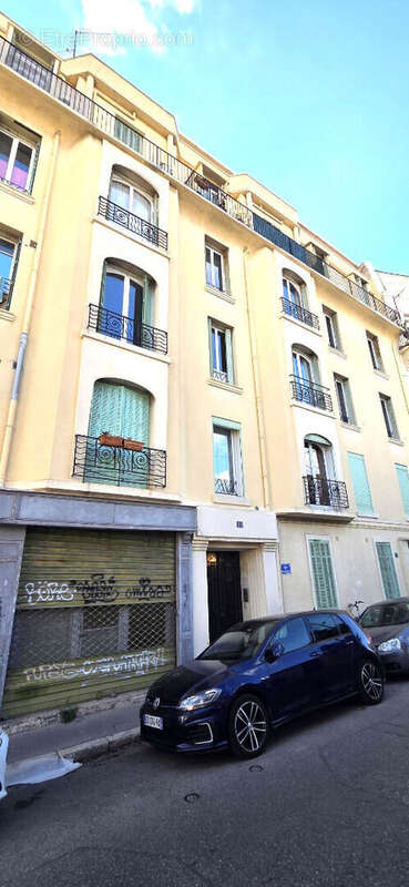 Appartement à MARSEILLE-7E