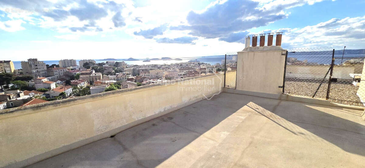 Appartement à MARSEILLE-7E