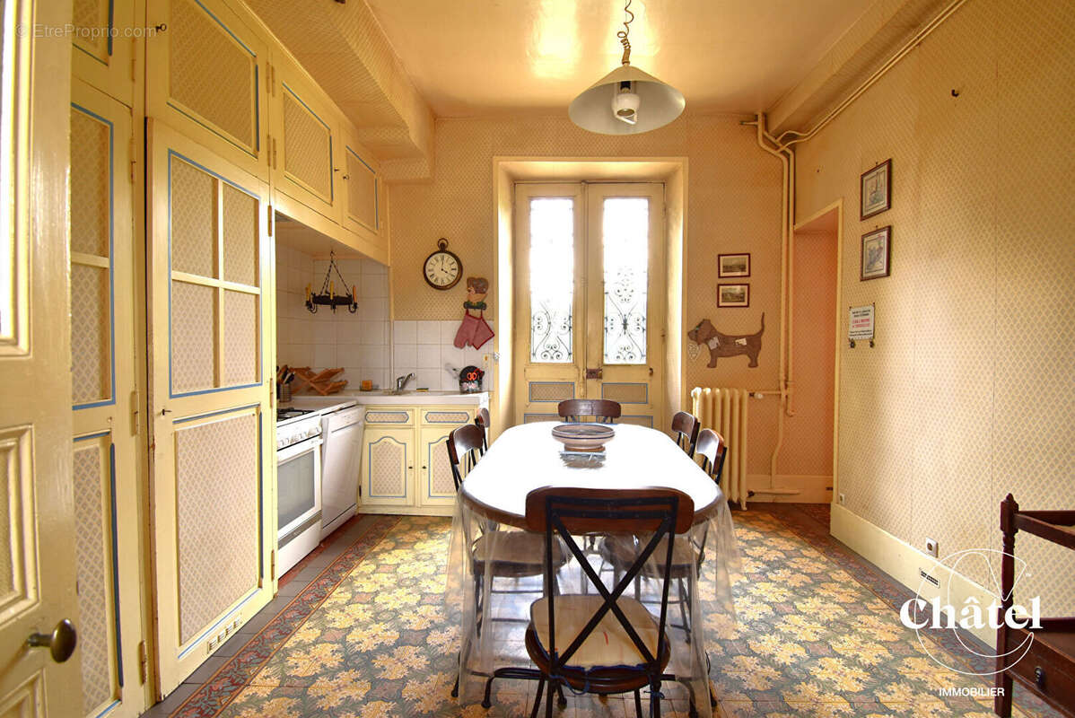 Maison à NANTEUIL-LE-HAUDOUIN