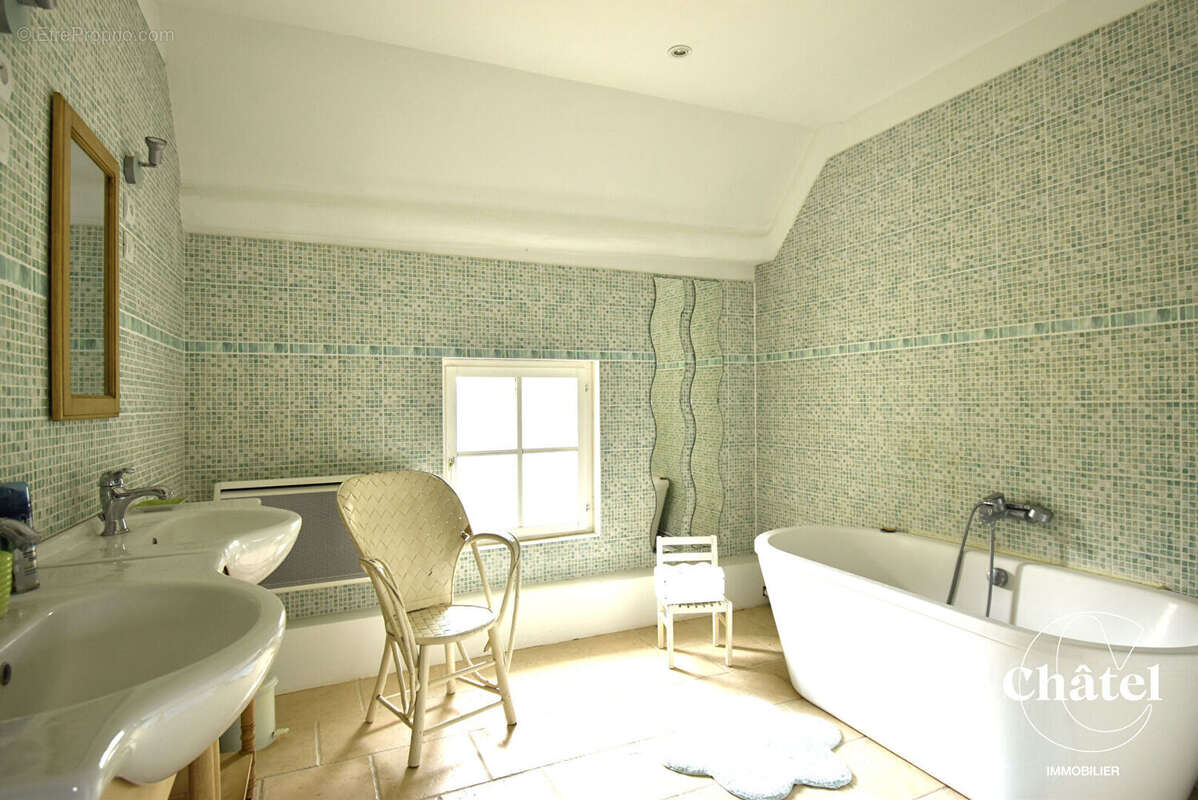 Maison à NANTEUIL-LE-HAUDOUIN