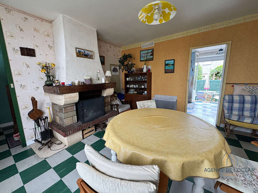 Maison à PLOUHARNEL