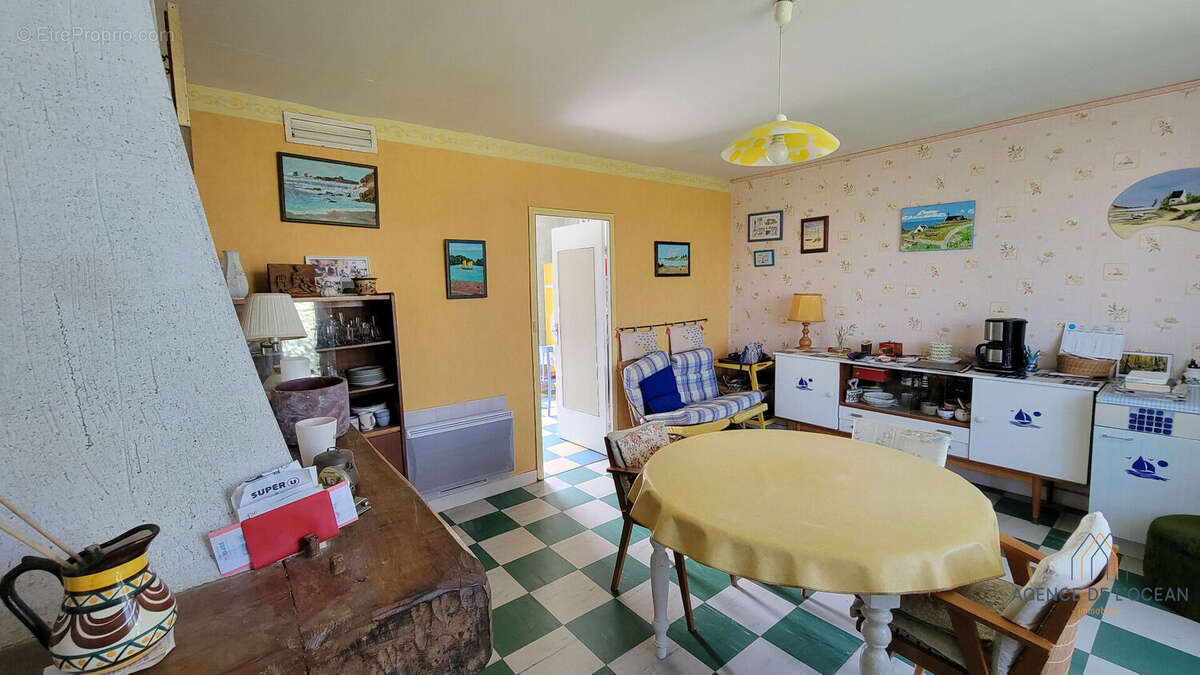 Maison à PLOUHARNEL