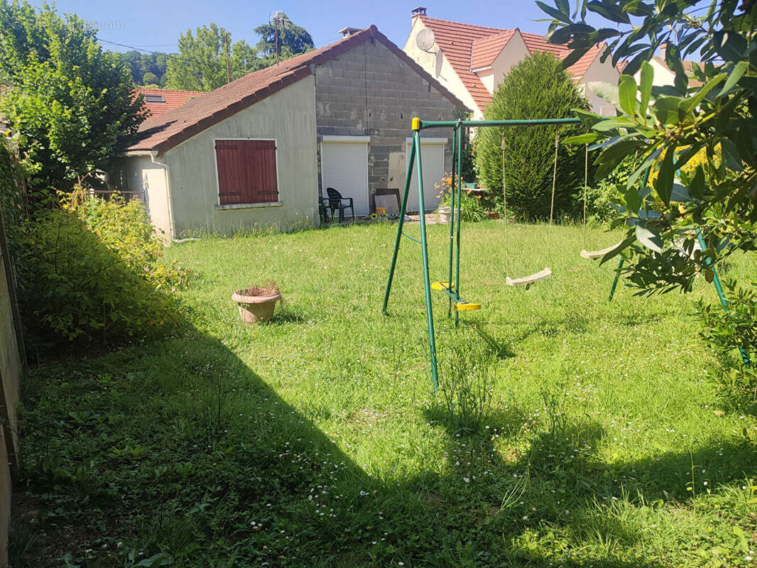 Terrain à BURES-SUR-YVETTE