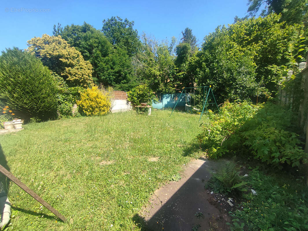 Terrain à BURES-SUR-YVETTE