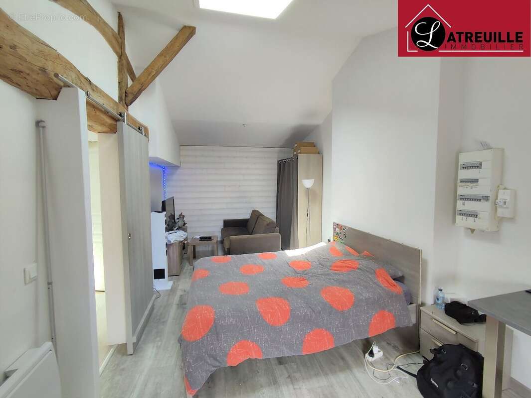 Maison à SAINT-SIMON-DE-PELLOUAILLE