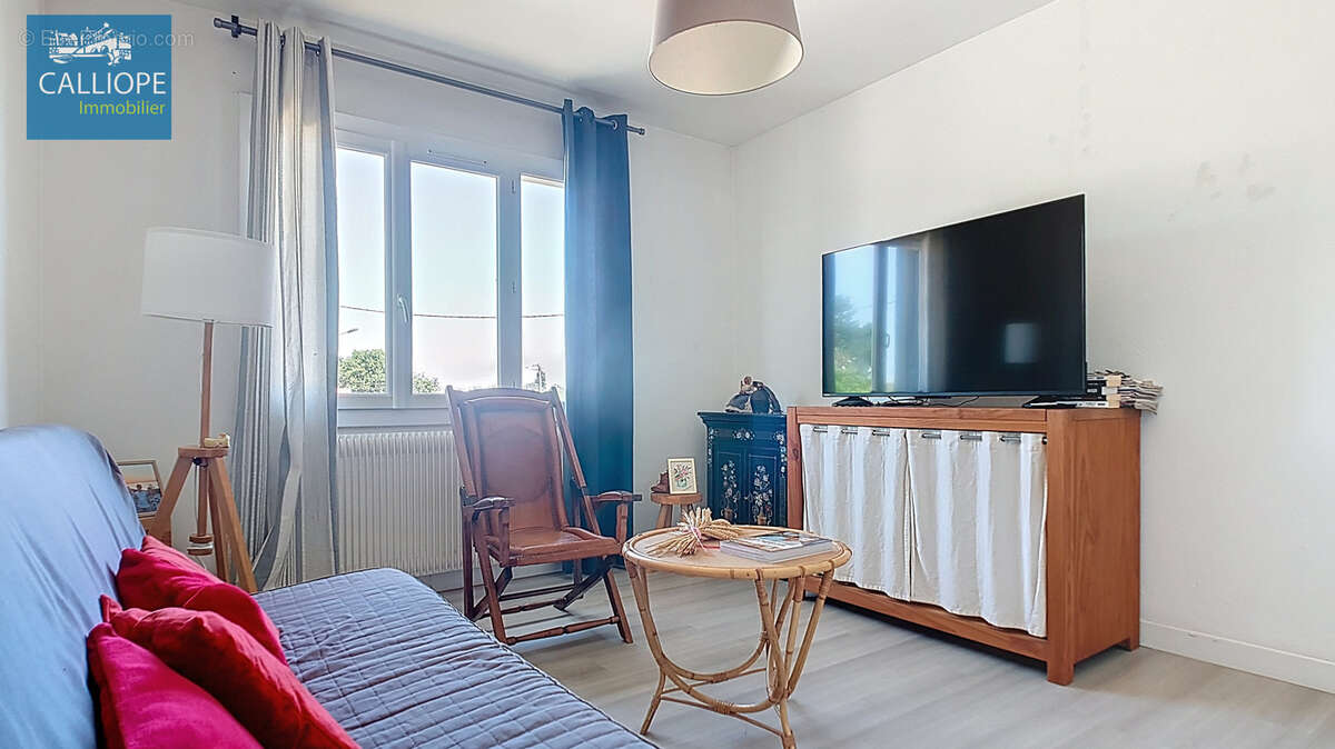 Maison à PAREMPUYRE