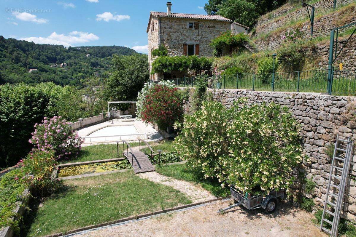 Maison à LARGENTIERE